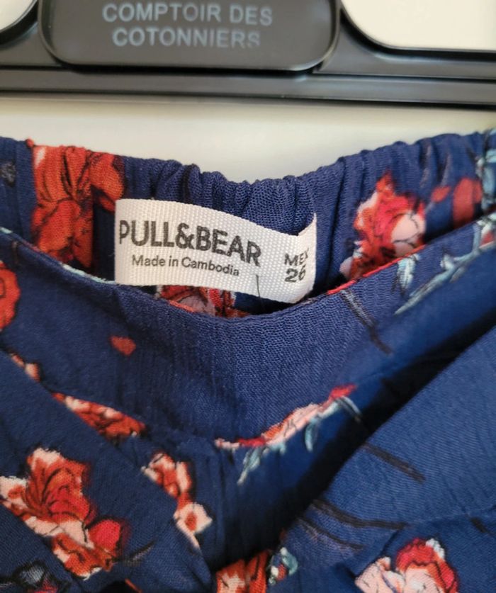 Short fleuri Pull&bear 36 - photo numéro 5