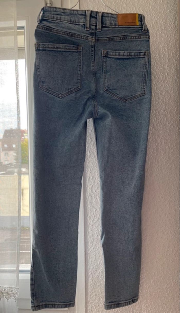 Jeans Stradivarius - photo numéro 3