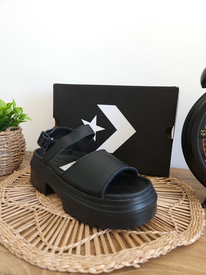 Sandales à plateforme Noir Converse Pointure 37 - photo numéro 2