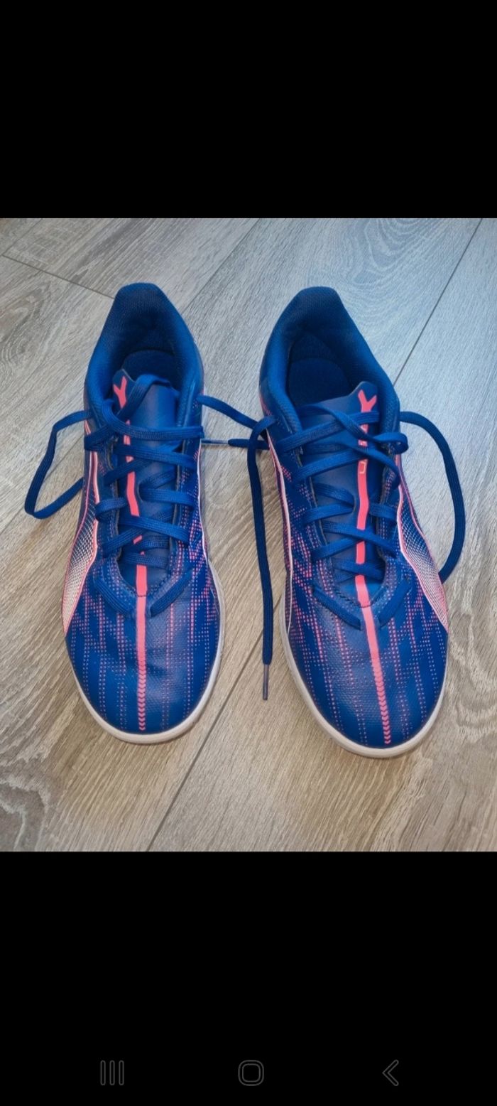 Chaussure foot salle puma