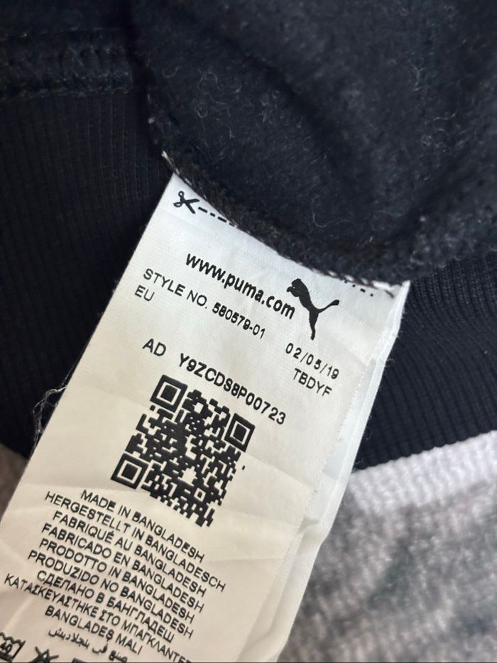 Sweat à capuche Puma, Taille S, Imprimé Blanc et Bandes Blanches sur les Épaules - photo numéro 10
