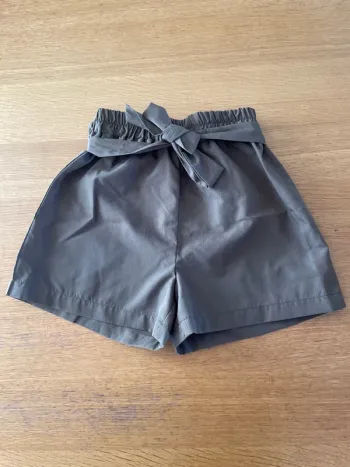 Short large kaki fille 8 ans