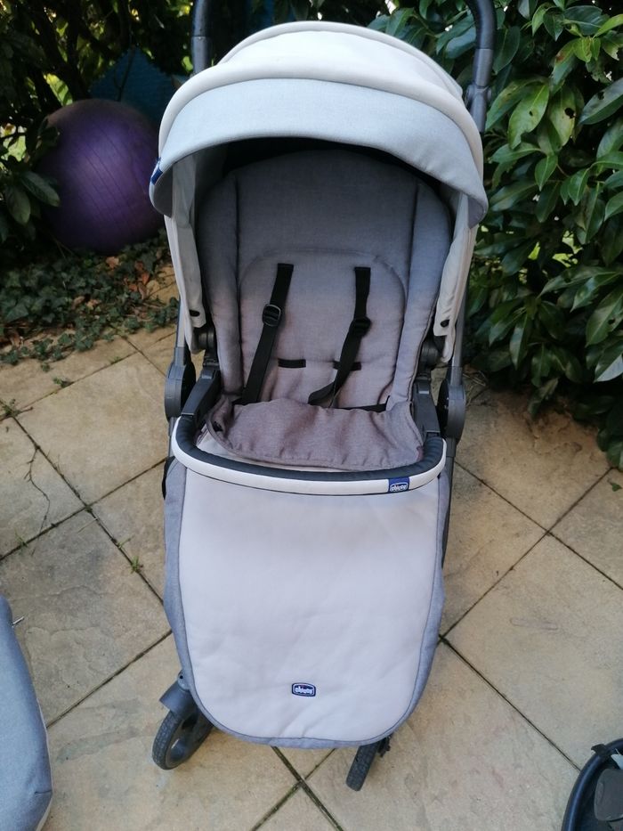 Poussette trio chicco grise - photo numéro 3