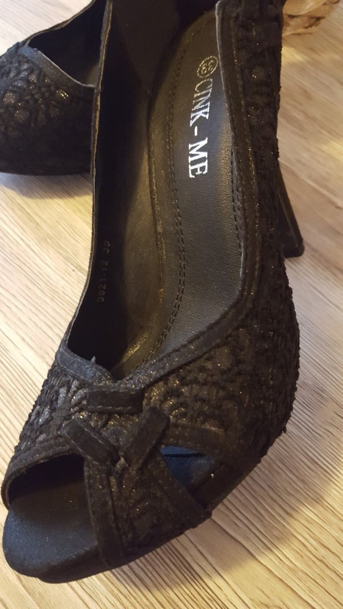 Escarpins chics taille  39 - photo numéro 4