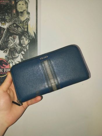 Portefeuille /porte-monnaie Prada bleu marine tâches