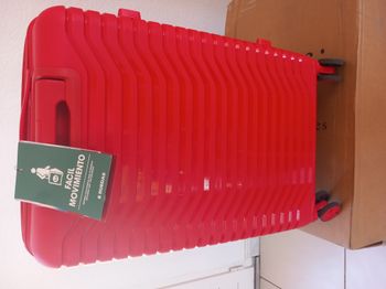 VALISE NEUVE  trolley taille M soute