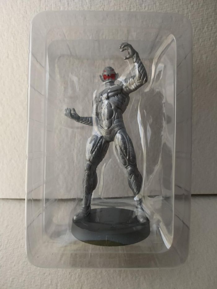 Figurine marvel ultron