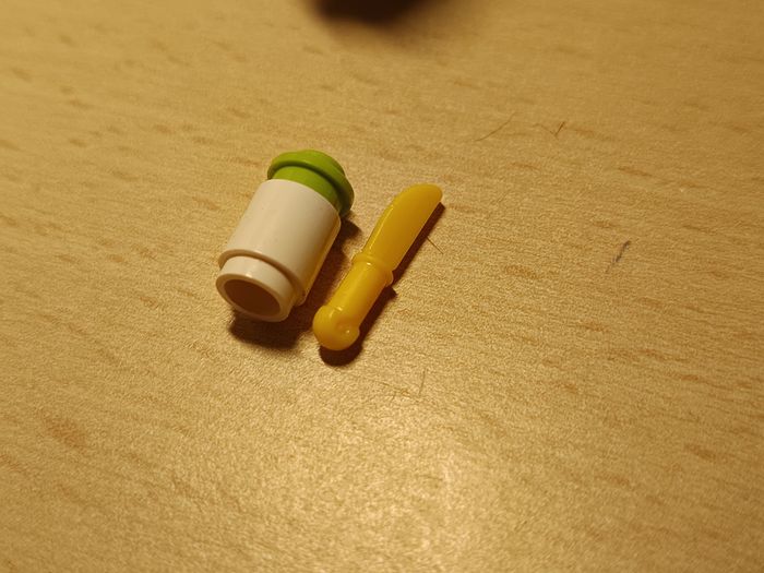 🥾🐕🦺🏘️ Trio Lego randonneur ; son chien la niche + petit banc - photo numéro 8