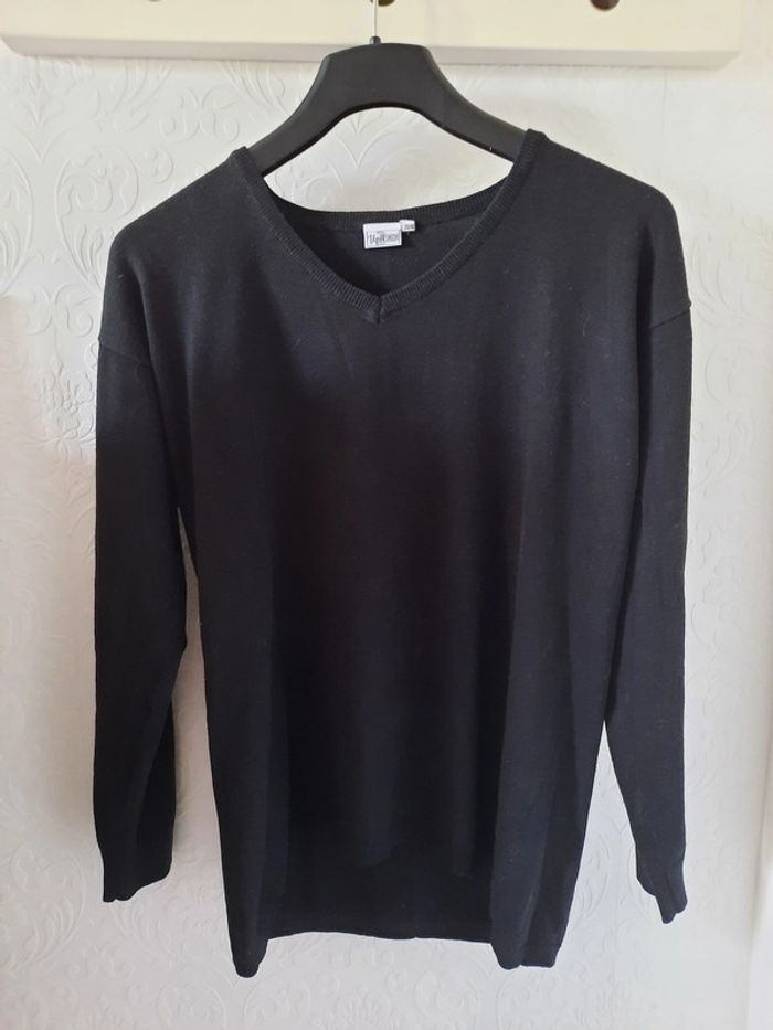 Pull noir