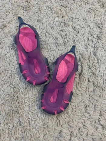 Chaussures de piscine