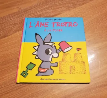 Livre l'âne Trotro à la plage