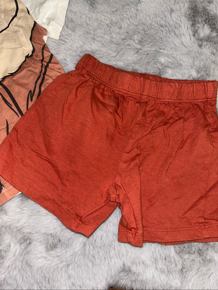 Ensemble  short le roi lion - 2/3 ans - Disney - photo numéro 3