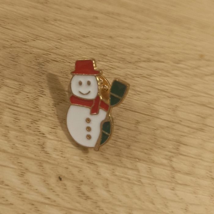 Pin's bonhomme de neige