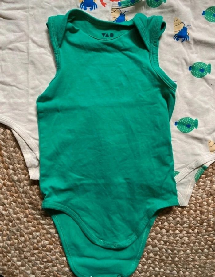 Lot de 3 bodies debardeurs marcels 24 mois - photo numéro 2