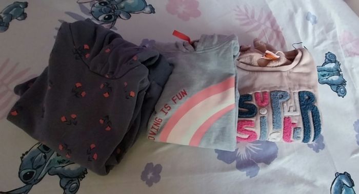 Vetements filles 8 ans (lot) - photo numéro 5