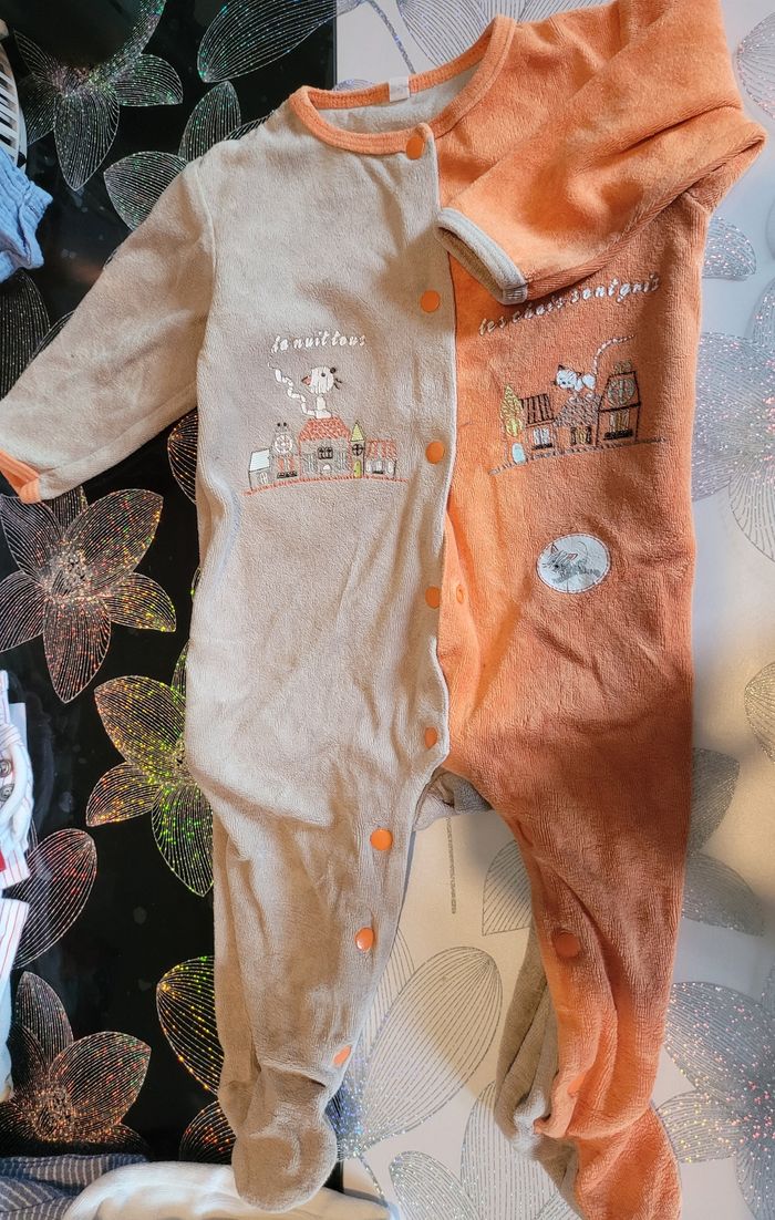 Lot 5 pyjamas hiver 9 mois - photo numéro 5