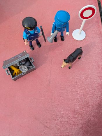 Playmobil policiers et chien 