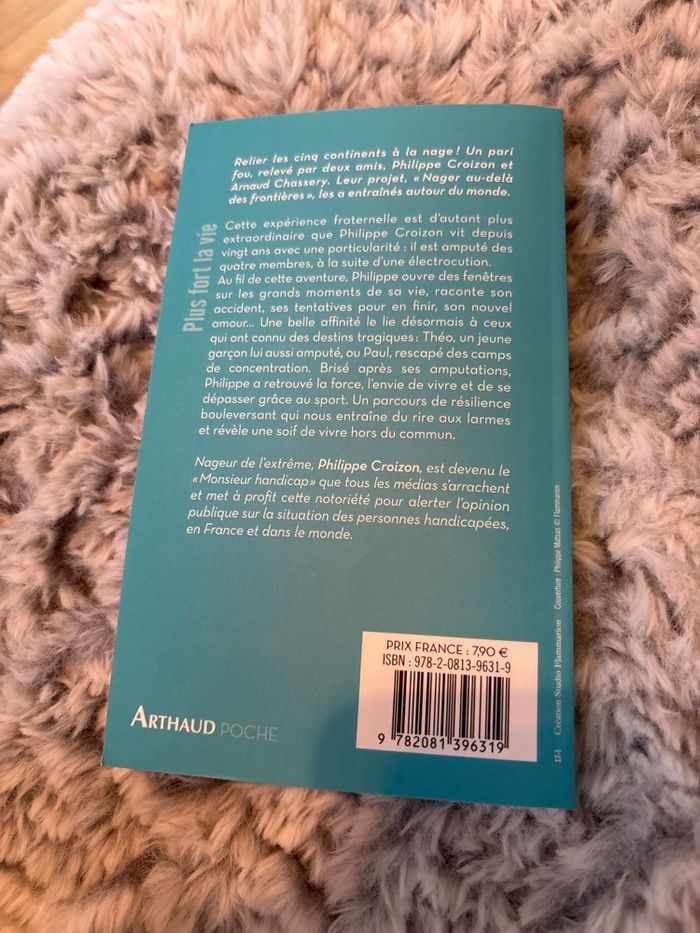 Livre Plus fort la vie - photo numéro 2