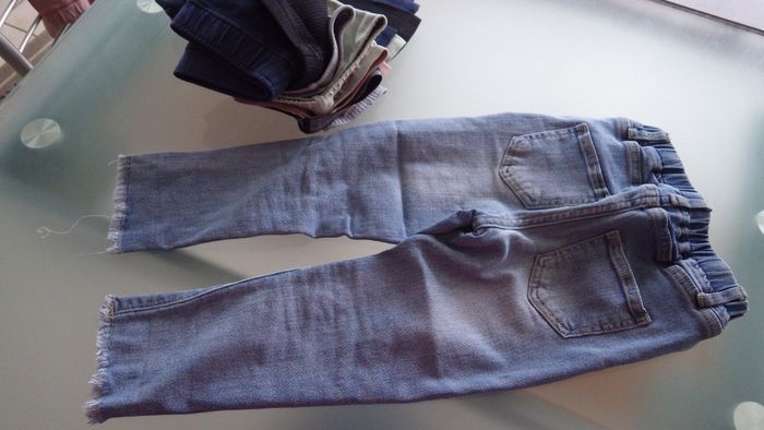 Lot de 7 leggings et pantalons en jean 4ans Vertbaudet et autres - photo numéro 6