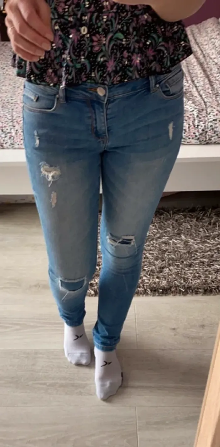 Jeans effet usé cache cache - photo numéro 3
