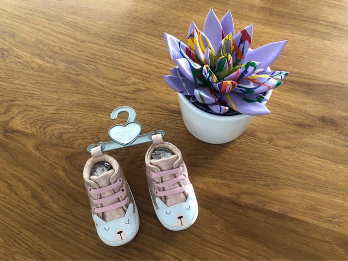Chaussures bébé 0/3 mois neuves - photo numéro 2
