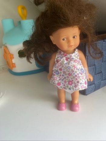 Poupée corolle