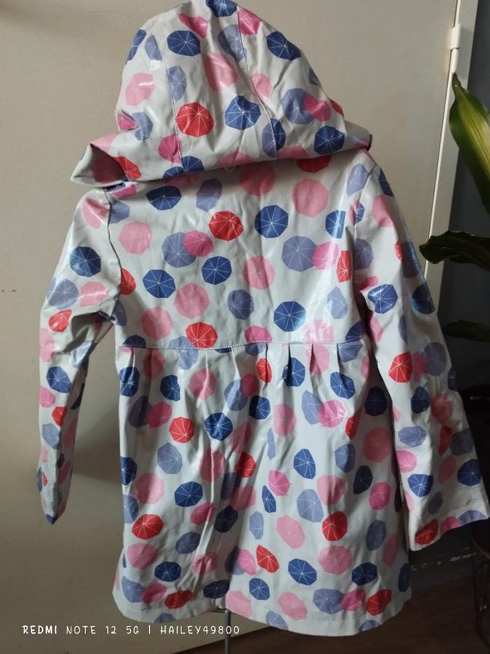 Imperméable DPAM motif parapluie  taille 8 ans - photo numéro 2