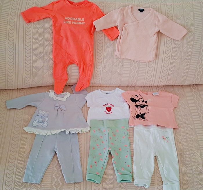 Lot vêtements bébé fille