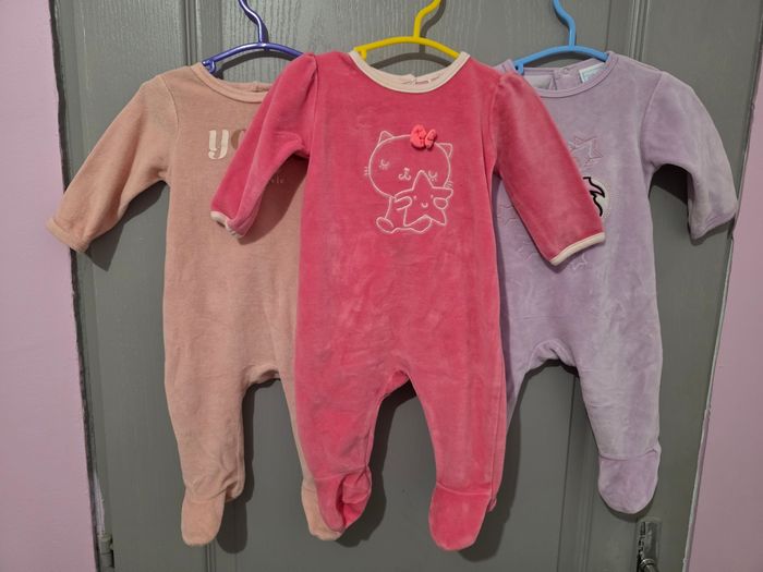 Lots 17 pijama 3 mois - photo numéro 3