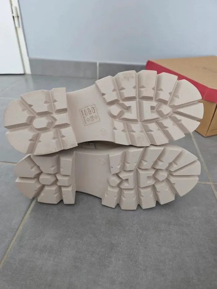 Bottines beige - photo numéro 3