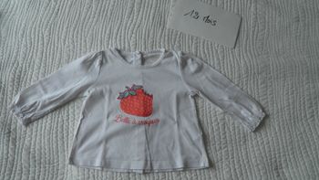T-shirt blanc motif fraise 12 mois manches longues