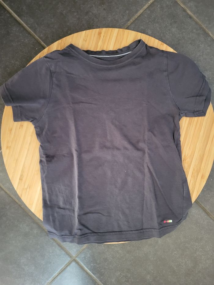 Lot divers t-shirt 6 ans - photo numéro 3