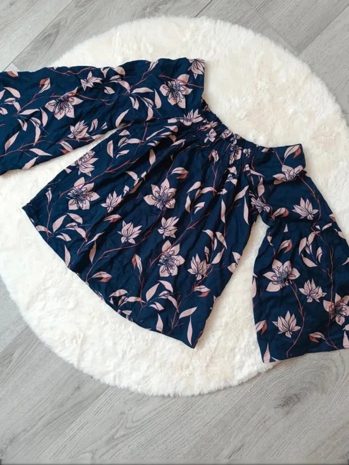 🌺 Haut épaules dénudées VILA – Taille XS