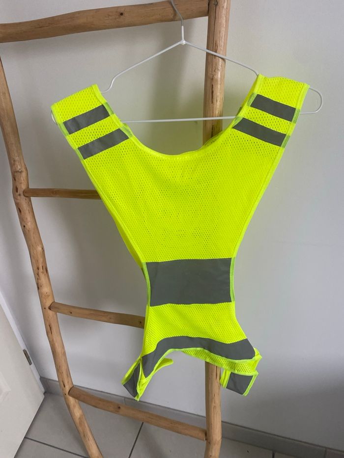 Lot de gilet et brassard fluorescent avec sonnette - photo numéro 3