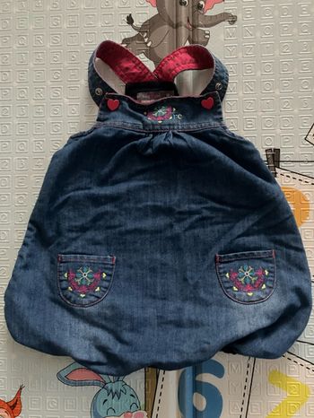 Vend robe en jean Orchestra taille 18 mois