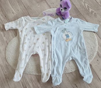 Lot pyjamas Disney bébé 3 mois