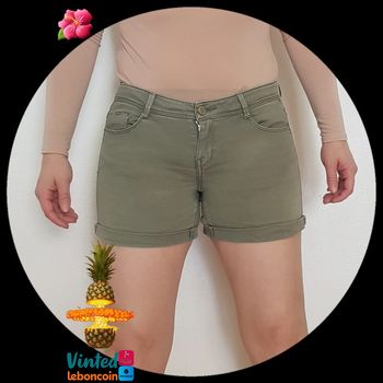 Short kaki