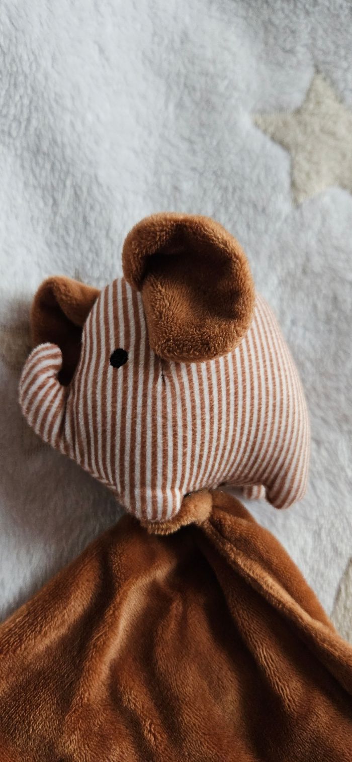 Doudou éléphant - photo numéro 2