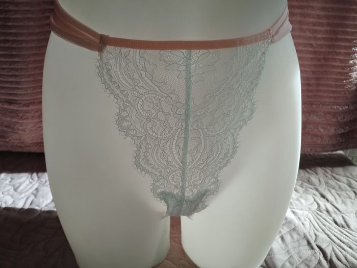 Ensemble rose et blanc a froufrou - photo numéro 6