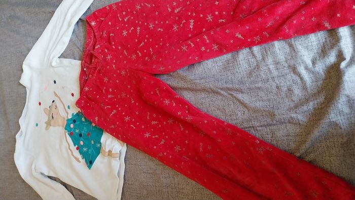 Lot 22 vêtements fille 8 ans - photo numéro 2
