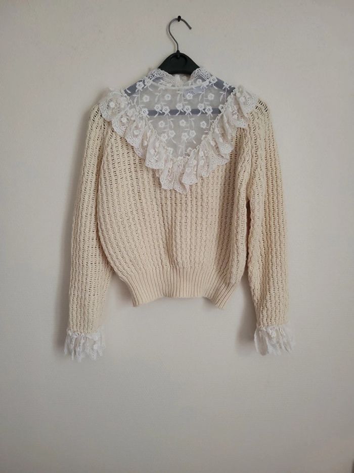 Pull tricot romantique avec volants beige zara - photo numéro 2