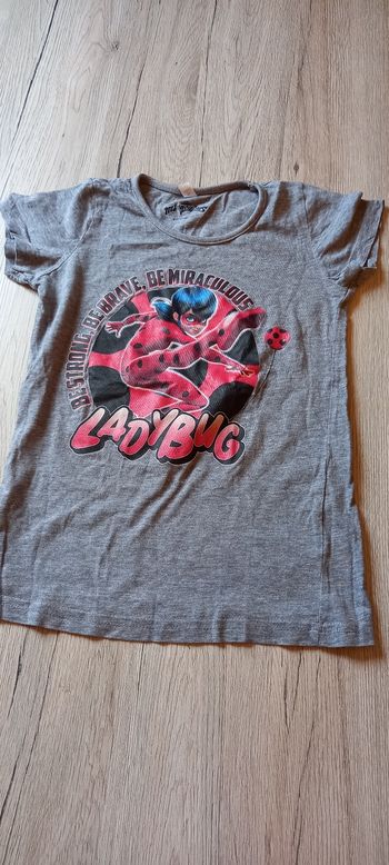 T shirt Miraculous taille 8 ans 126 cm