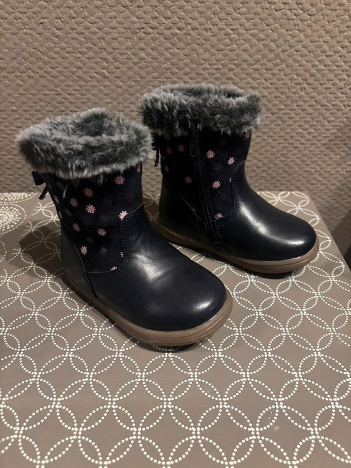 Bottes haut fille pointure 21 en très bon état
