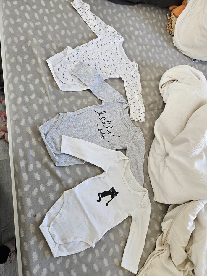 Lot de bodys manches longues fille