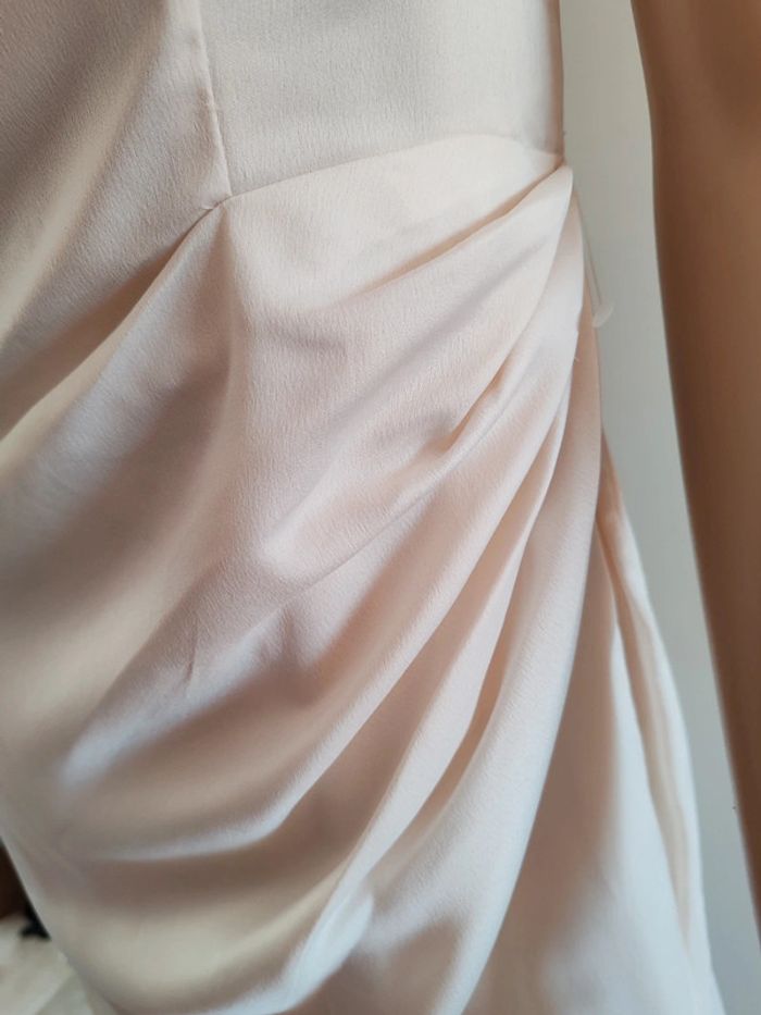 Robe cache coeur longue drapée - photo numéro 7