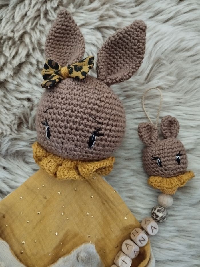 Doudou + attache tétine - photo numéro 2