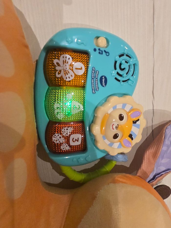 Coussin d’éveil sensoriel - photo numéro 5