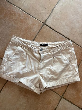 Short Jennyfer taille 40