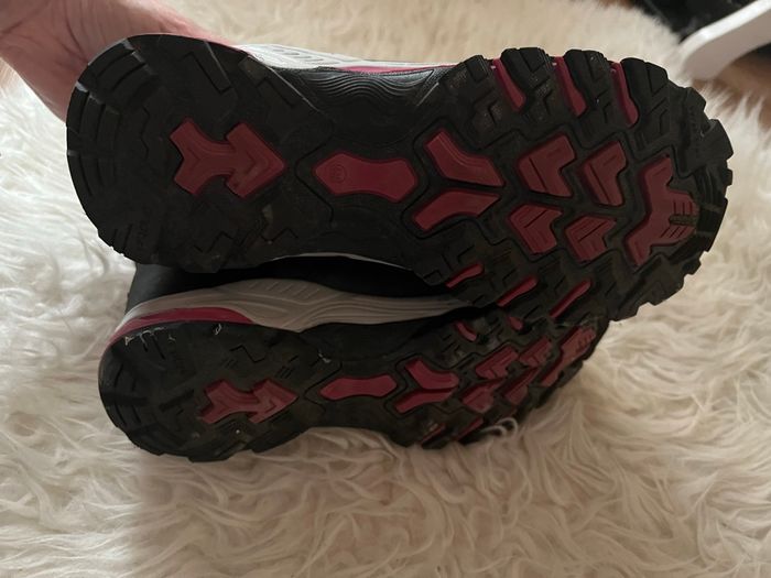 Chaussures de marche montantes fille rose T35 TREKTEC  TBE 🥾 - photo numéro 6