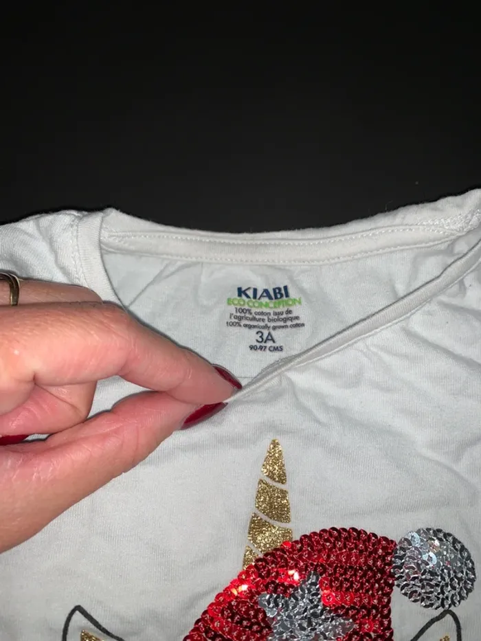 T-shirt de Noël sequins licorne taille 3 ans - photo numéro 3